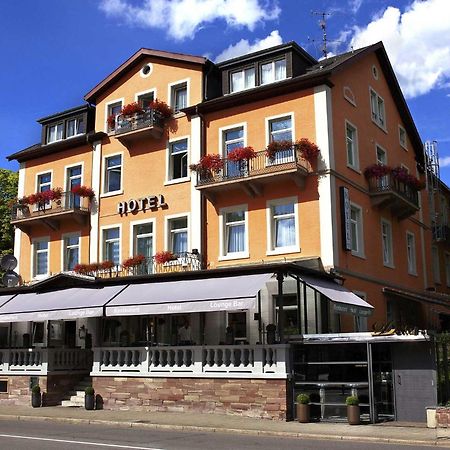 Hotel Sonata บาเดน-บาเดน ภายนอก รูปภาพ